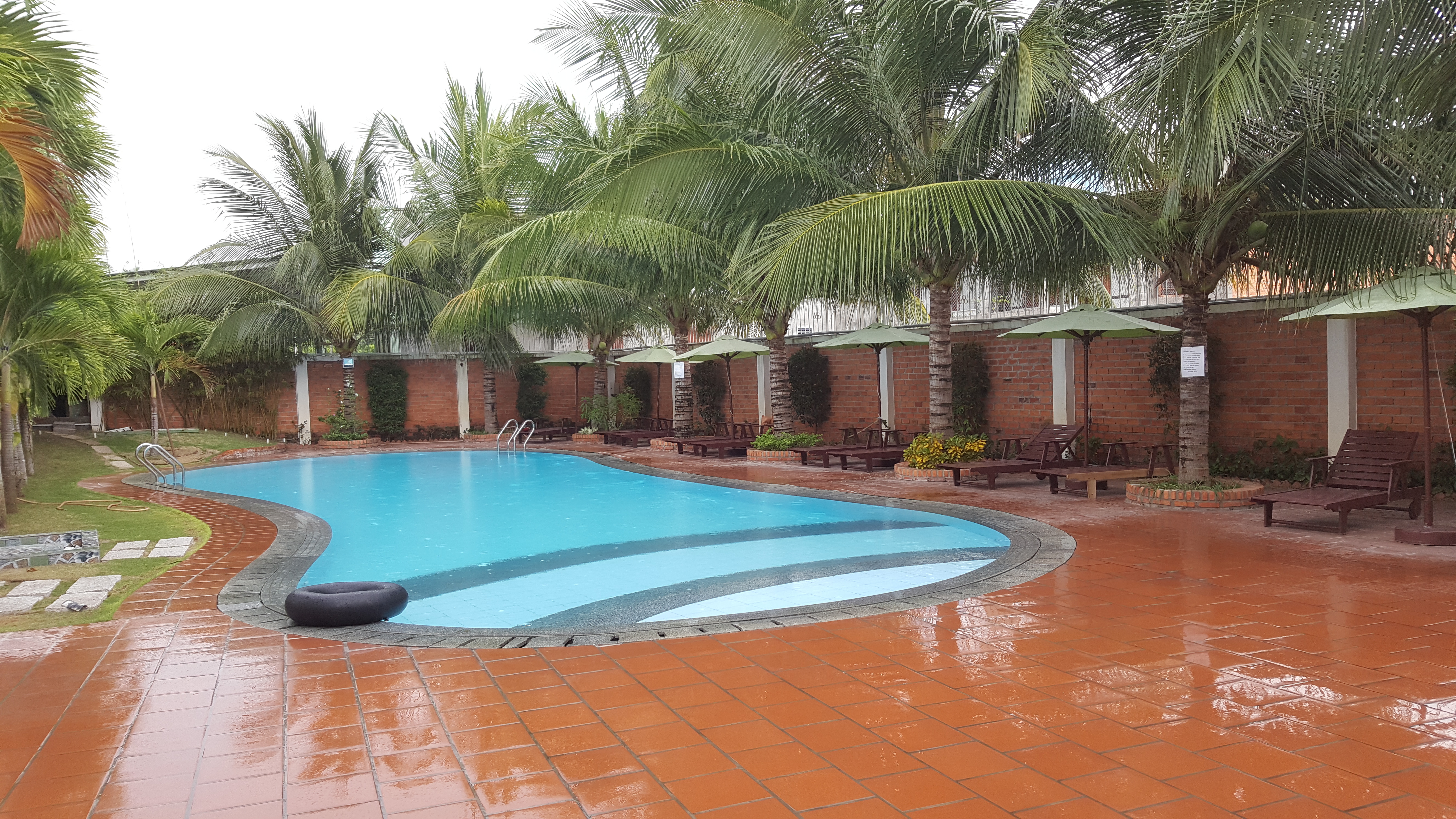 khách sạn ở Mũi né có hò bơi
